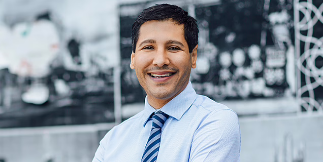 Dr Nima Pakrou